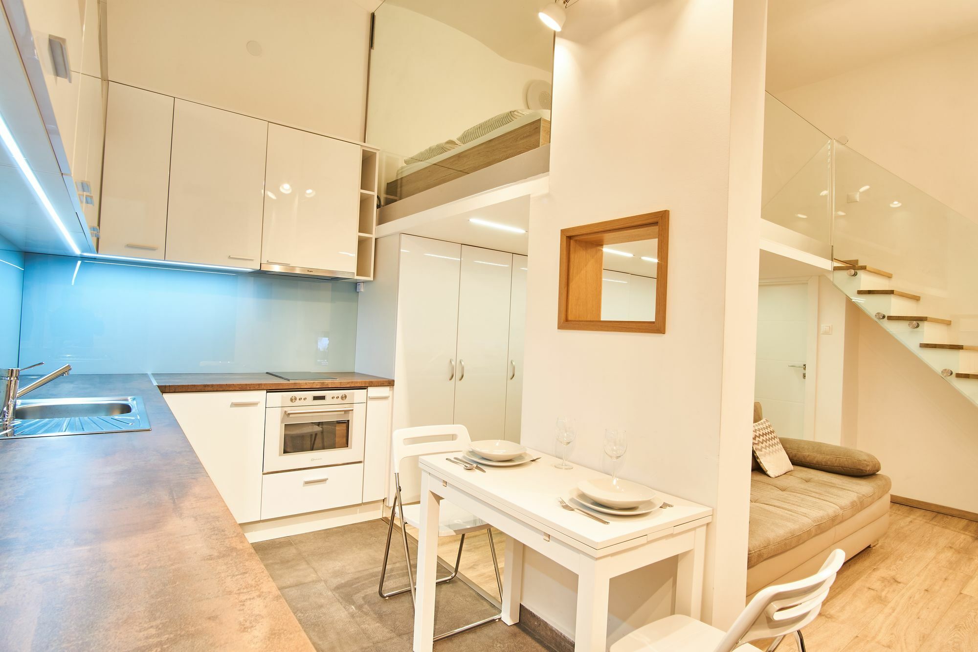 V27 Apartment | Hostaid Budapest Eksteriør billede