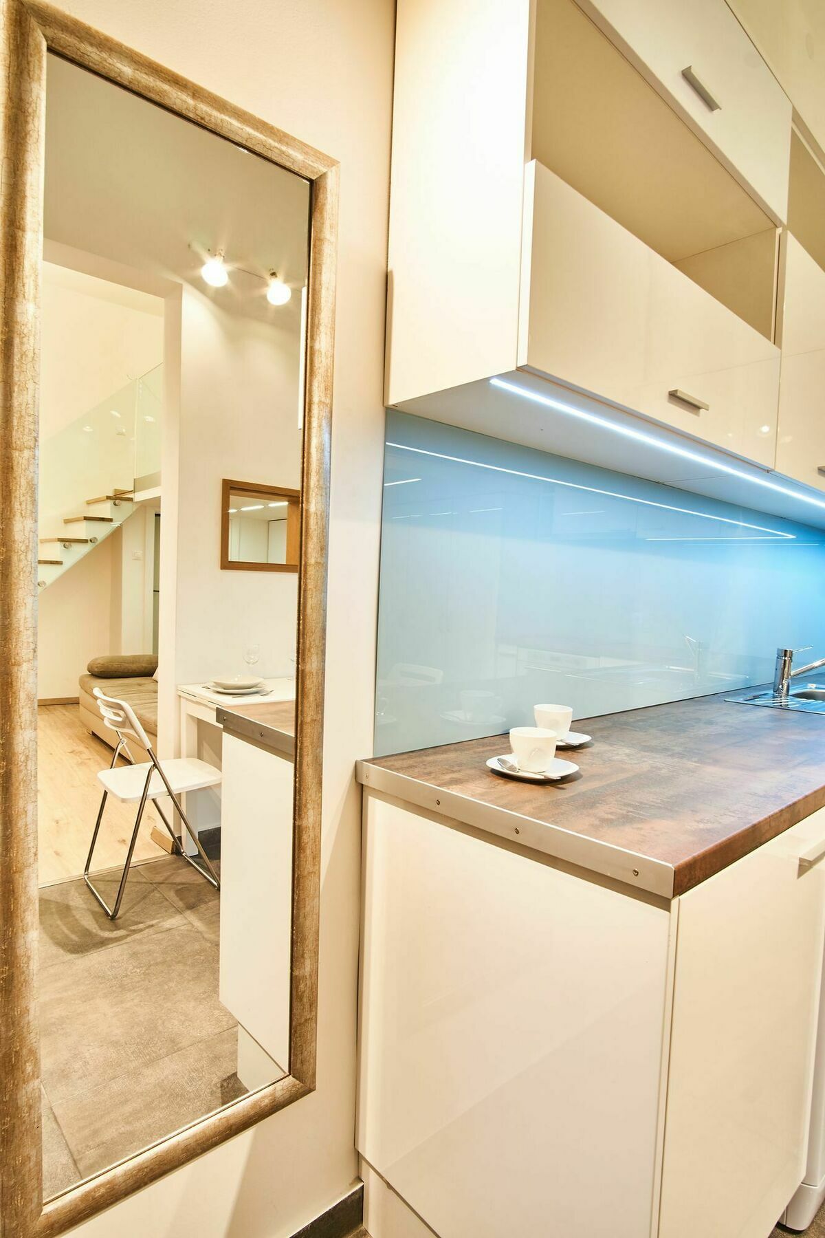V27 Apartment | Hostaid Budapest Eksteriør billede